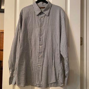 Perry Ellis Men’s checkered Button-down shirt EUC